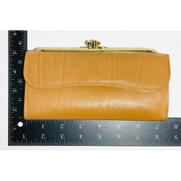 Amity Ladies Womens Tan Cowhide Leather Billfold Wallet Change Purse Clasp VTG - Picture 8 of 15